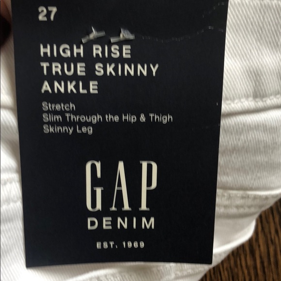 White Gap jeans Distressed - Picture 4 of 4